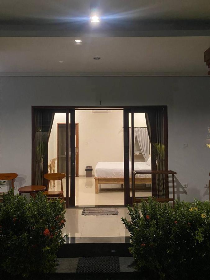 The Lucky Canggu Hotel Buitenkant foto